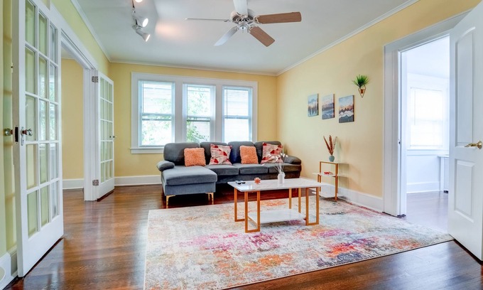 Bridgeport House | Cozy Getaway in Bridgeport