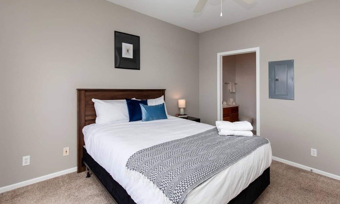 Ames Apartment | Cozy Getaway Suite w/ Fitness Center