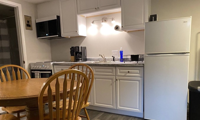 Pulaski Apartment | Cozy Getaway
