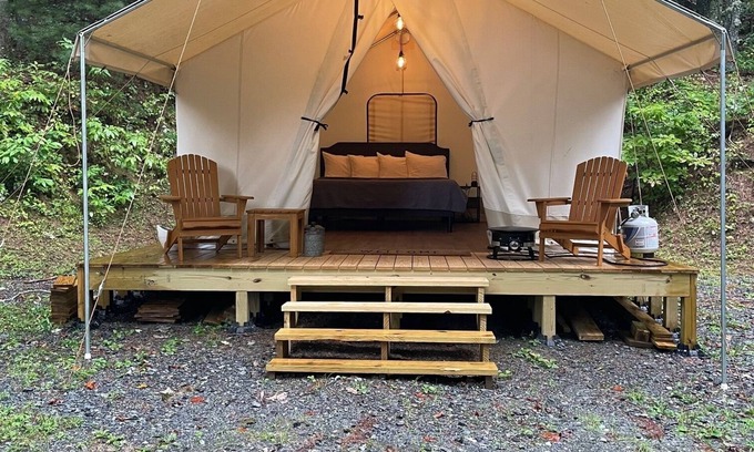 Deep Gap Cabin | Cozy Glamping Tent near Boone with AC
