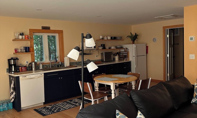 Falmouth Cabin | Cozy guest house with beach rights on quiet Highland Lake