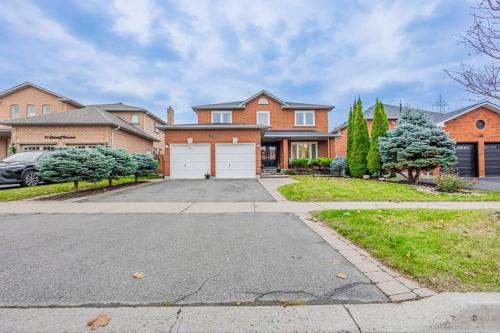 Whitby Apartment | Cozy Haven Retreat 2Bed Basement