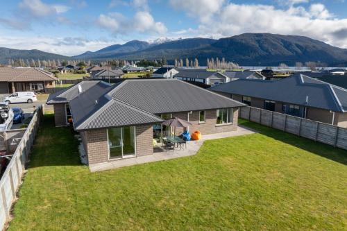 Te Anau House | Cozy Haven - Te Anau Holiday Home
