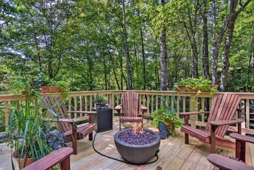 Black Mountain House | Cozy Hideaway with Grill, 17 Mi to Asheville