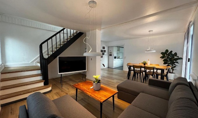 Holeby Villa | Cozy Holeby House Close to Puttgarden & Femern & Lalandia & Knuthenborg