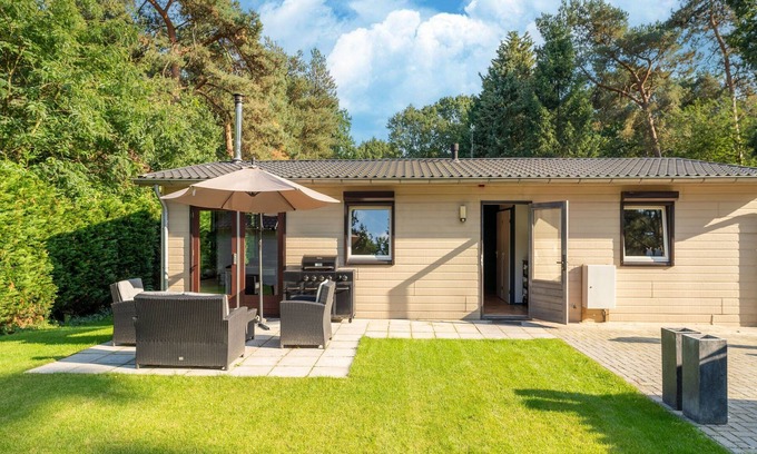 Langstraat House | Cozy holiday home in Meijel with sauna