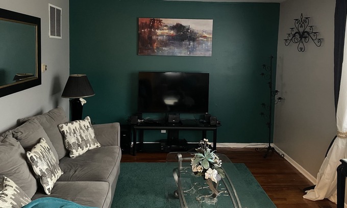 Stratford House | Cozy Home 5 Mins From I95 Train Beach Shopping