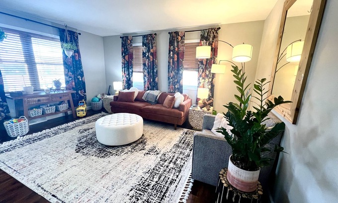 Oshkosh House | Cozy Home a few miles away from EAA & Sea Plane Base