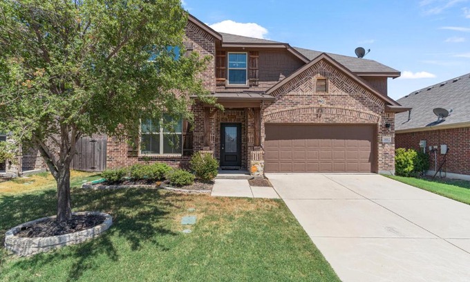 Little Elm House | Cozy Home Away 20 Mins to Omni PGA Frisco!