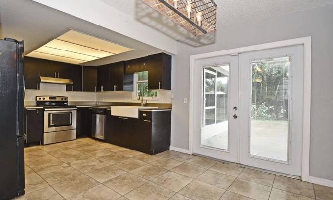 Campbell House | Cozy home away from home on private property