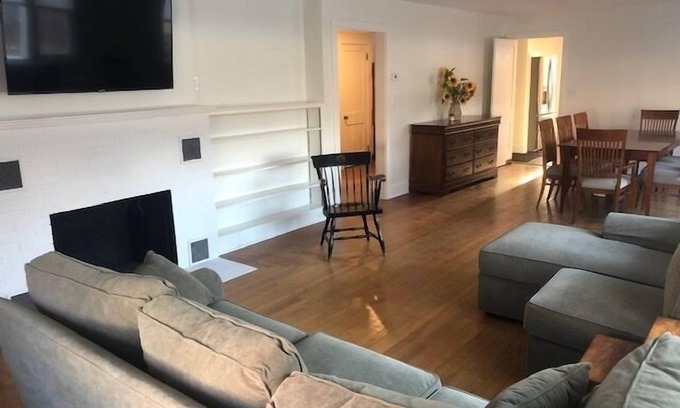 Hamilton House | Cozy Home Heart of the Village Near Golf & Colgate