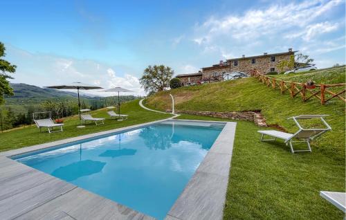 Bibbiena House | Cozy Home In Bibbiena With Kitchen