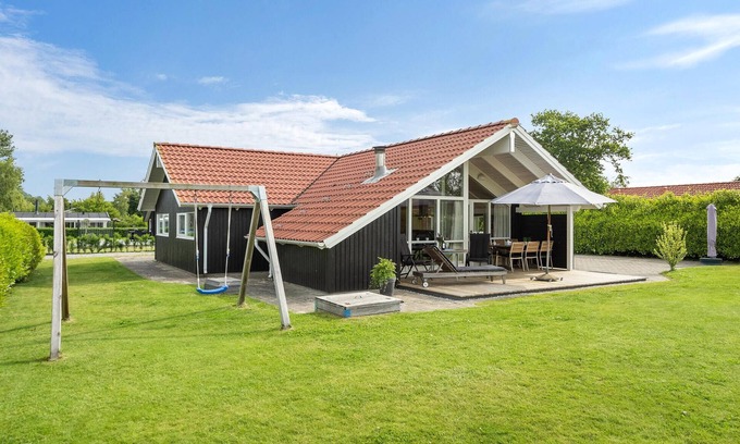 Broager House | Cozy home in Broager with sauna