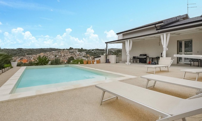 Giarratana House | Cozy home in Giarratana with WiFi