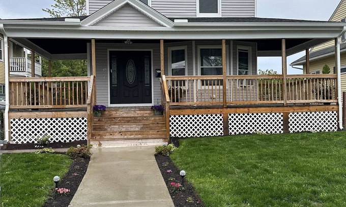 Holyoke House | Cozy Home in Holyoke with 3 bedrooms