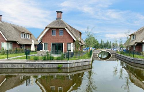 Idskenhuizen House | Cozy Home In Idskenhuizen With Wifi