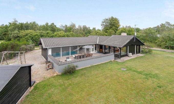 Skodshoved House | Cozy home in Knebel with WiFi