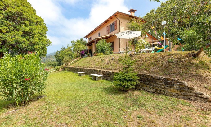 Montignoso House | Cozy home in Montignoso LU with WiFi