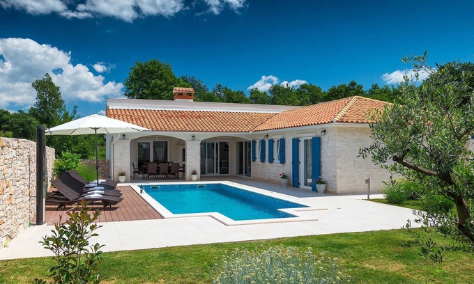 Sveta Nedelja House | Cozy home in Nedescina