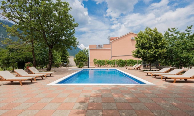 Rastovac House | Cozy home in Rastovac with WiFi