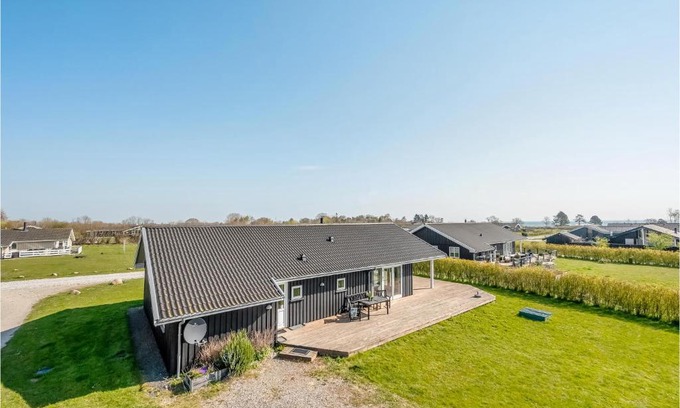 Spodsbjerg House | Cozy Home In Rudkøbing With Wifi