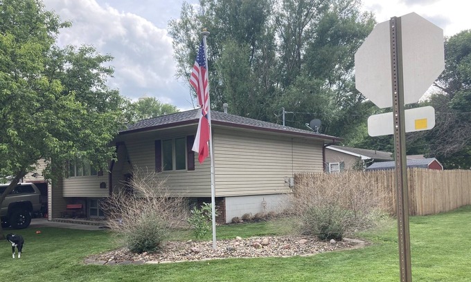 Glenwood House | Cozy home in small town Iowa. Great location near downtown Glenwood.