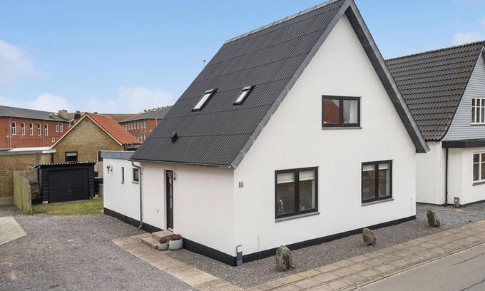 Thyboron House | Cozy home in Thyborøn with WiFi