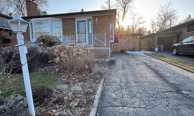 Scarborough House | Cozy Home in Toronto