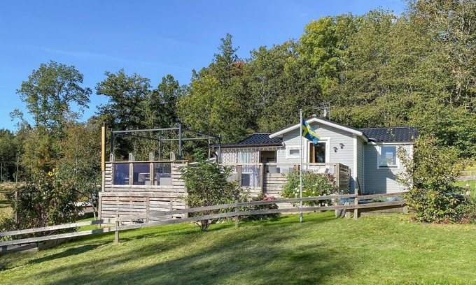 Tranas Municipality House | Cozy home in Tranås with lake view