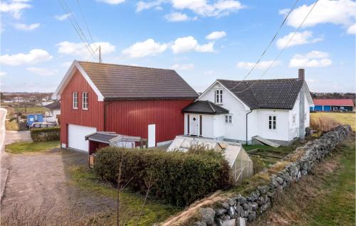 Farsund House | Cozy Home In Vanse With Kitchen