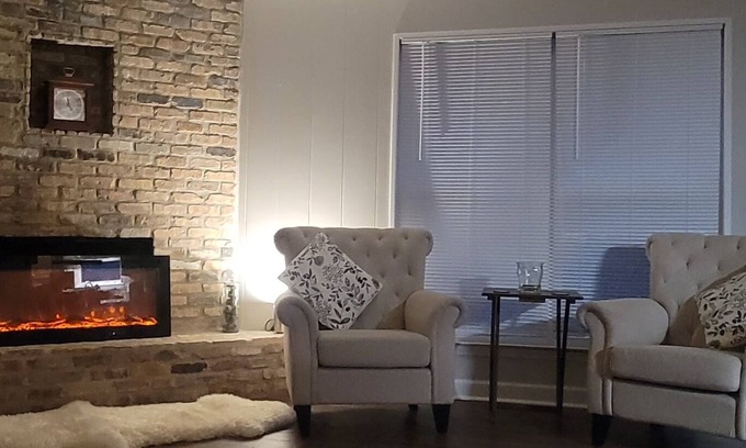 Mandeville House | Cozy Home, Large wooded yard-Great for children and pets-35 minutes to Nola