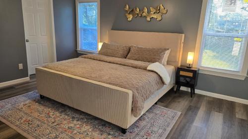 Mobile House | Cozy Home Sleeps 6 3 bed 2 bath off I-10