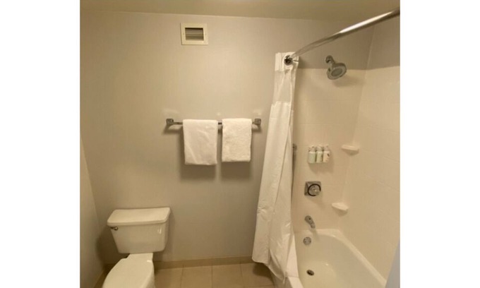 Waldron Other | Cozy hotel room with balcony near airport