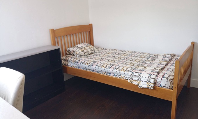 Lower Bal House | Cozy house in a nice neighborhood and near shops and transportations