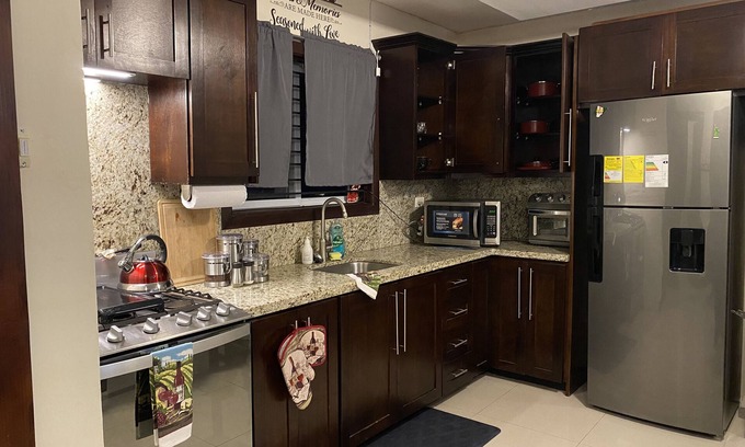 Havendale House | Cozy Kingston Escape-Home away from home