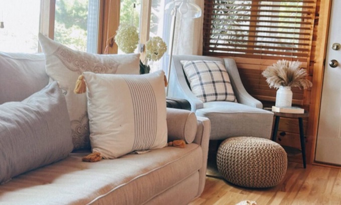 Breezy Point Cabin | Cozy Lake Cabin- clean, modern and nicely decorated.
