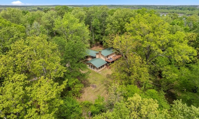 Dogwood House | Cozy Lake Home - Lake Bob Sandlin - Lake Monticello - Lake Cypress Springs