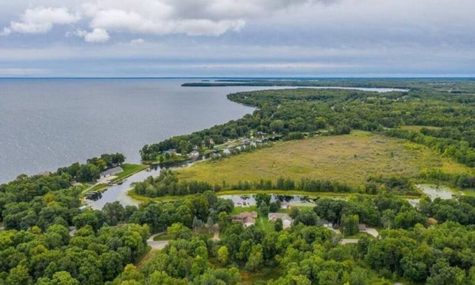 Garrison House | Cozy lake house for an all season get away!n