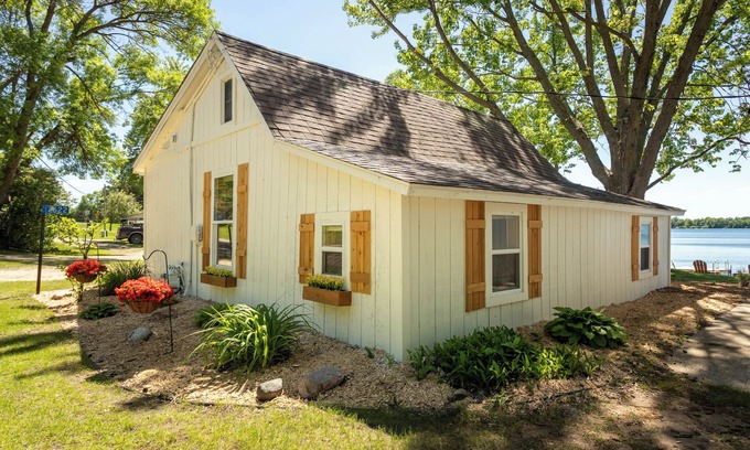 Alexandria Cabin | Cozy Lake Latoka Cabin with Loft