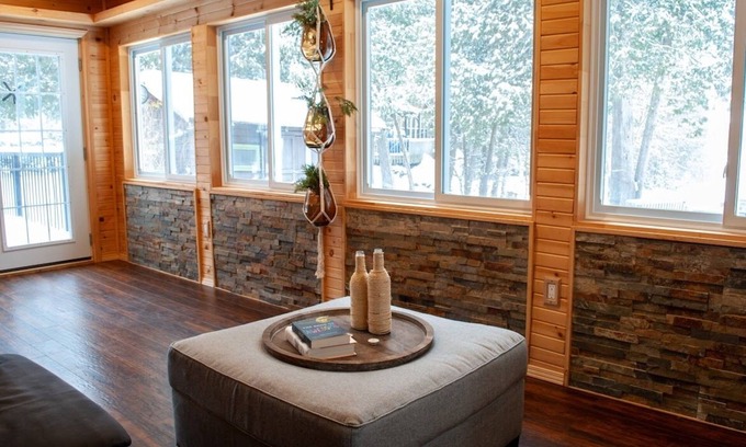 Fenelon Falls Cottage | Cozy lakefront cottage