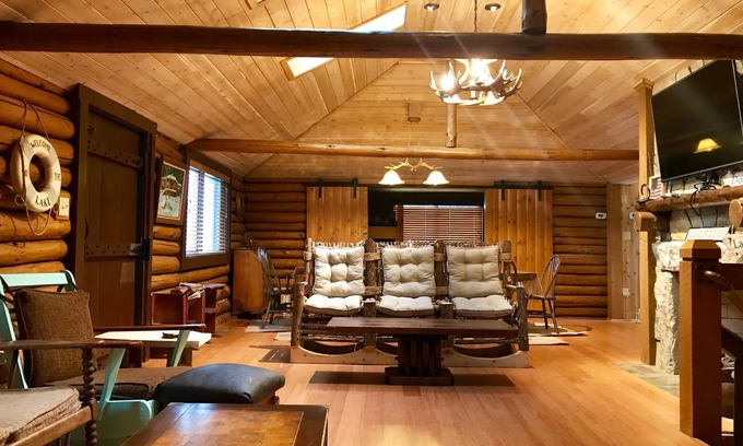 Windham Cabin | Cozy Lakefront Cabin Portland - Windham Area