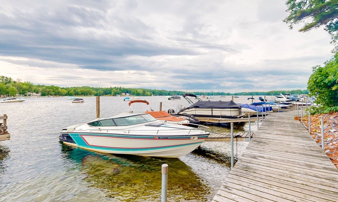 Windham Apartment | Cozy lakefront suite with screened-in porch, WiFi, shared firepit & lake access