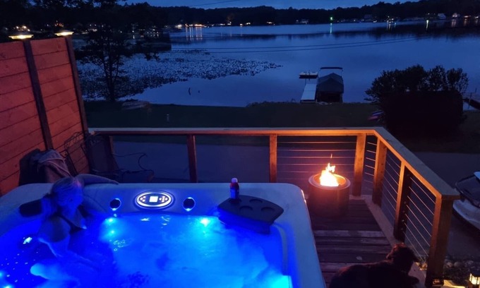 Three Rivers Cottage | Cozy lakeside home in Three Rivers, great for an outdoorsy bunch!