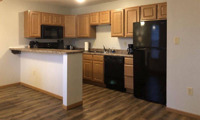 Bloomington Apartment | Cozy Large 3 Bedroom apartment - Close to Rivian