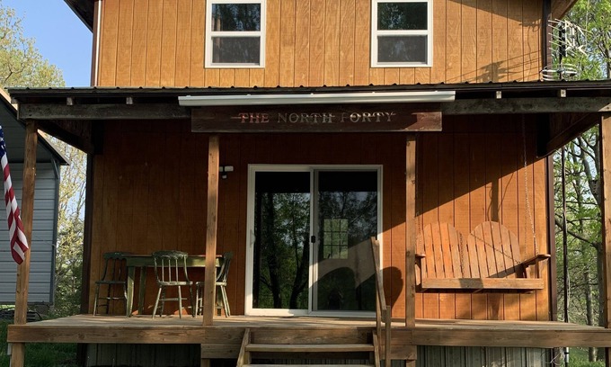 Williamstown Cabin | Cozy Little Cabin