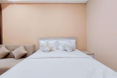 Ciputat Apartment | Cozy Living Studio at Transpark Bintaro Apartment By Travelio