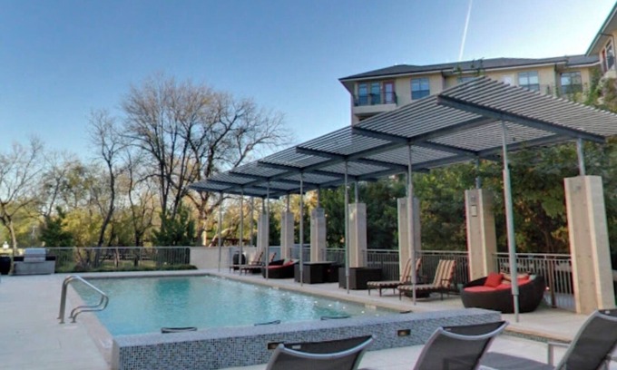 Addison Apartment | Cozy & Luxury 1-bedroom apartment in fabulous Addison with fitness room, WiFi