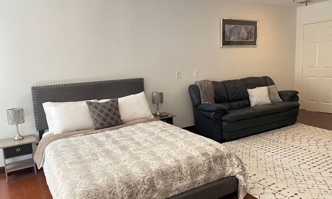 Highland Pines Apartment | Cozy Luxury Suite In The Heart Of Fort Myers Close To Everything!