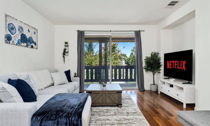 San Jose Condo | Cozy Master Suite Room with Workspace in San Jose near Airport and Hospitals