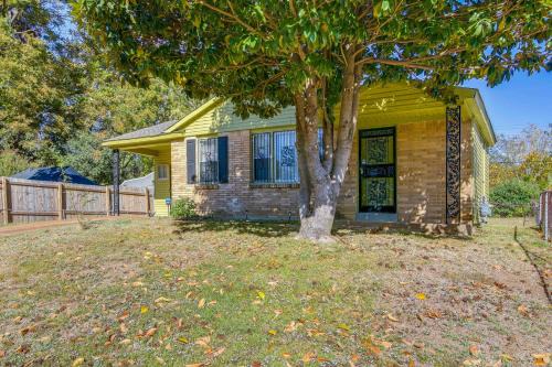 South Memphis House | Cozy Memphis Vacation Rental Near Beale Street!